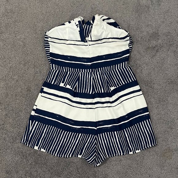 Lulus | Strapless Structured Tie Front Blue and White Romper, size L - Picture 6 of 9